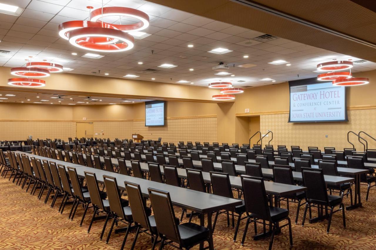 Gateway Hotel And Conference Center Ames Exterior photo