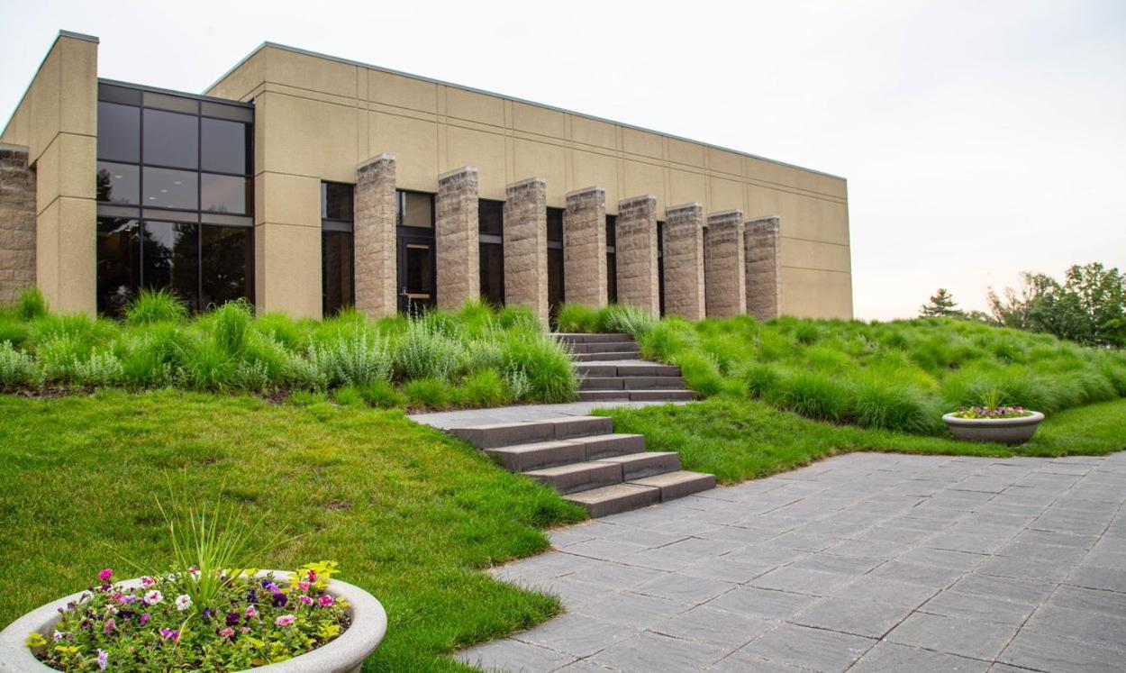 Gateway Hotel And Conference Center Ames Exterior photo